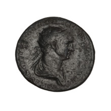 Dupondius, Trajan (53–117; Roman emperor 98–117). Obverse: head of Trajan in radiant crown facing