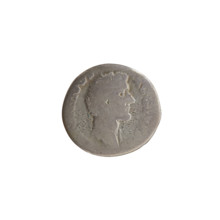 Denarius, Antoninus Pius (86–161; Roman emperor 138–161), issuer. Obverse: head of Antoninus Pius
