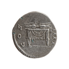 Denarius of Antoninus Pius (86–161; Roman emperor 138–161). Obverse: head of the emperor in a