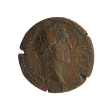 Sestertius of Antoninus Pius (86–161; Roman emperor 138–161). Obverse: Head of Antoninus Pius in