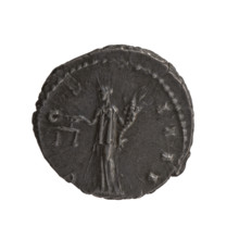 Denarius of Antoninus Pius (86–161; Roman emperor 138–161). Obverse: Head of Antoninus Pius in a