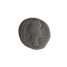 Denarius of Antoninus Pius (86–161; Roman emperor 138–161). Obverse: Head of Antoninus Pius in a