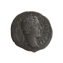 Denarius of Antoninus Pius (86–161; Roman emperor 138–161). Obverse: head of the emperor in a