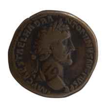 Sestertius, Antoninus Pius (86–161; Roman emperor 138–161) — obverse: head of the emperor in a