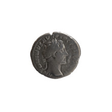 Denarius of Antoninus Pius (86–161; Roman emperor 138–161). Obverse: head of the emperor in a