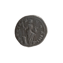 Denarius of Antoninus Pius (86–161; Roman emperor 138–161). Obverse: Head of the emperor in a