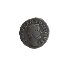 Denarius, posthumous issue for Antoninus Pius (86–161) and Lucius Verus (130–169) / Marcus Aurelius