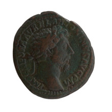 As/dupondius, Marcus Aurelius (121–180; Roman emperor 161–180), issuer. Obverse: Head of Marcus