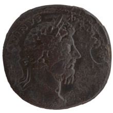 Sestertius of Marcus Aurelius (121–180; Roman emperor 161–180). Obverse: Head of Marcus Aurelius