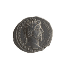 Denarius of Marcus Aurelius (121–180; Roman emperor 161–180). Obverse: head of Marcus Aurelius in a