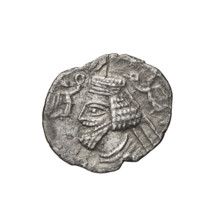 Drachma, Phraates V and Musa (2 BC–4 AD). Obverse: bust of Phraates V facing left, wearing a diadem