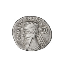 Drachma of Vonones I (8–11 CE). Obverse: diademed head of Vonones I facing left. Reverse: Nike
