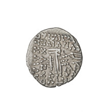 Drachma, Vologases III (105–147). Obverse: head of Vologases III wearing a tiara, facing left.