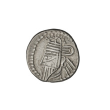 drachma, Artabanos IV (king of Parthia; 213–224 AD); Obv.: head of Artabanos IV wearing a tiara,
