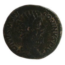 Sestertius, posthumous issue for Marcus Aurelius (121–180; Roman Emperor 161–180) bearing Commodus