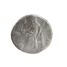 Denarius featuring Faustina the Younger (ca. 130–176; Roman empress 161–176) and Marcus Aurelius