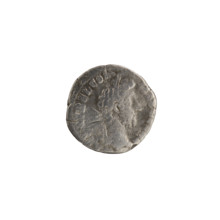 Denarius, Commodus (161–192), Roman emperor 177–192; obverse: head of Commodus in laurel wreath