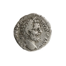 Denarius depicting Liber (mythology) with panthers; obverse: head of Septimius Severus in a laurel