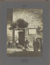 Entrance to the town hall in Delft with boys in front of the gate, Town Hall (West side.) Entrance,