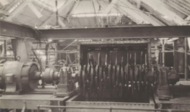 Canecutter, photograph, Electrically powered rotor of the canecutter at the Kaliwoengoe Sugar