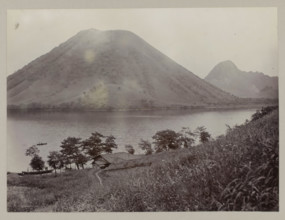 More from Haruna, photograph, annotation: '44. Haruna lake.', Haruna, c. 1895 - c. 1915,