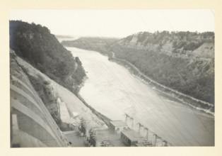 Niagara Falls Cataracts, Niagara Falls, United States, Canada, photograph, title: 'NIAGARA FALLS,