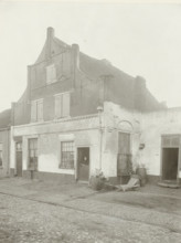 House in Amersfoort, Amersfoort 1905, photograph, title: 'Amersfoort 1905', name: 'H. Bickhoff