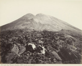 View of craters of Mount Vesuvius, Le Vesuve: Cratère, 1873, grande ouverture 1872, photograph,