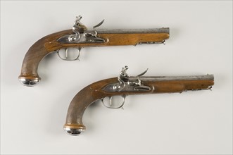 Paire de pistolets à silex d'officier, vers 1820