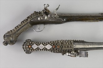 Détail d'une paire de pistolets à silex ottomans, fin du 18e siècle, début du 19e siècle