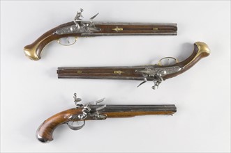 Pistolets à silex, 18e siècle