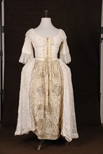 Costume de théâtre : robe style Louis XV