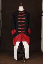 Costume de théâtre : costume militaire style Louis XV