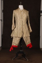 Costume de théâtre : costume militaire style Louis XV