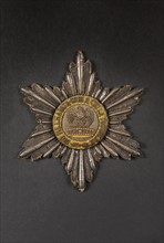 Grande plaque de manteau de dignitaire, de l'Ordre de la Couronne de Fer