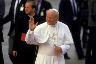 Papst Johannes Paul II. (POL) während seines Besuchs in Köln