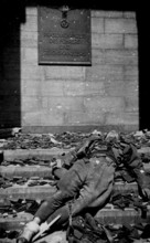 WW2 Body of a dead German soldier outside the Reichs Chancellery Berlin 1945 Mono Print AUFNAHM