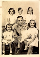 People Paul Joseph Goebbels Reichspropagandaleiter Joseph Goebbels Töchter Gruppenfoto AUFNAHMED