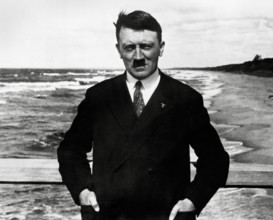 Adolf Hitler circa 1921 PUBLICATIONxINxGERxSUIxAUTxONLY 1003_652THA