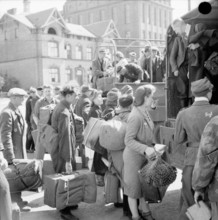 Displaced Persons and Refugees in Germany The Displaced Persons camp within the grounds of Hamburg Zoo was build by the