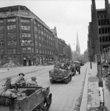 The British Army in North-west Europe 1944-45 Universal carriers of 1/5th Queen s Regiment, 7th Armoured Division in Ham