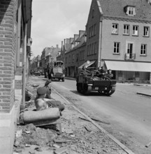 Anefo photo collection. Liberation joy: Liberation route Princess Irene Brigade Utrecht-Woerden-Alphen a / d Rijn-Leiden