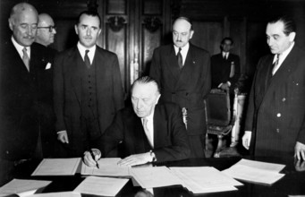 RECORD DATE NOT STATED NATO Paris Conference, 1954. Photographs of Marshall Plan Programs, Exhibits, and Personnel Copyr