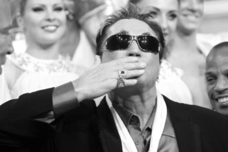 Magier Roy Horn stirbt an Corona Roy Horn, Teil des Zauberkünstler-Duos Siegfried und Roy, ist tot. Wie der Pressesprech