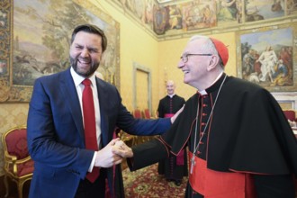 ITALY -  CARDINALPIETRO PAROLIN RECEIVES IN PRIVATE AUDIENCE U.S. VINCE PRESIDENT JD VANCE AT  THE VATICAN  - 2025/4/20
