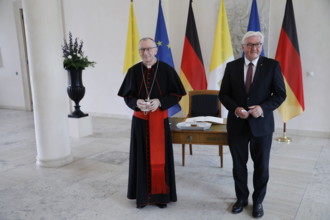 Kardinalstaatssekretär Pietro Parolin, Bundespräsident Frank-Walter Steinmeier, Deutschland, Berlin, Schloss Bellevue,