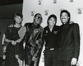 Michael Jackson Los Angeles.CA.USA. LIBRARY. Dionne Warwick, Stevie Wonder, Michael Jackson and Lionel Richie. Grammy A