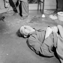 Suicide of Reichsfuehrer Ss Heinrich Himmler, May 1945 Reichsfuehrer SS Heinrich Himmler s body partially covered by a b