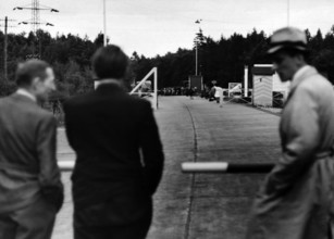 Germany - Zonengrenze 1948: Grenze zwischen BRD und DDR bei Helmstedt, Helmstedt Niedersachsen Deutschland *** Germany Z