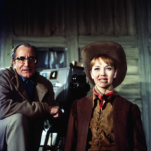 Pistolen-Jenny Pistolen-Jenny, Fernsehfilm, Deutschland, 1969, nach dem Drehbuch: Calamity Jane von James O Hanlon, Regi